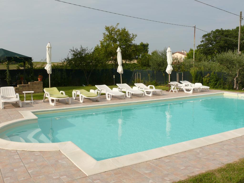 Agriturismo Al Rifugio Divino Belvedere Ostrense ภายนอก รูปภาพ