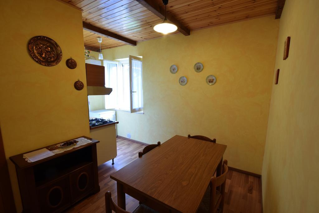 Agriturismo Al Rifugio Divino Belvedere Ostrense ภายนอก รูปภาพ