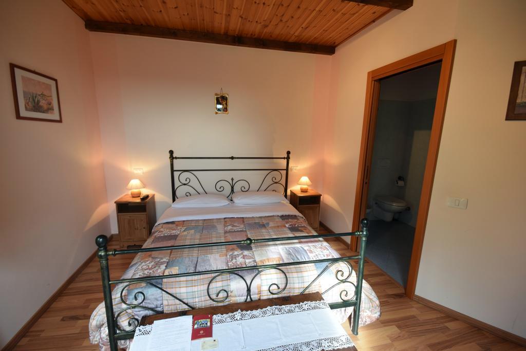 Agriturismo Al Rifugio Divino Belvedere Ostrense ภายนอก รูปภาพ
