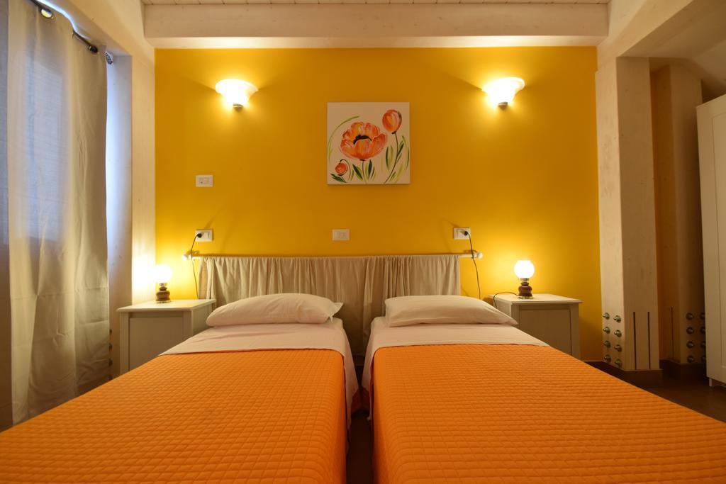 Agriturismo Al Rifugio Divino Belvedere Ostrense ภายนอก รูปภาพ